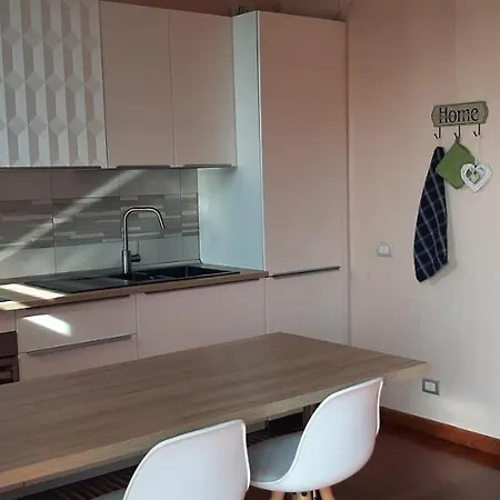 Casa Maganda Vista Tra E Sirmione 公寓 佩斯基耶拉德加达