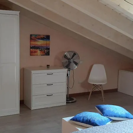 Apartamento Casa Maganda Vista Tra E Sirmione