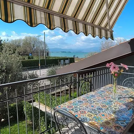 Casa Maganda Vista Tra E Sirmione