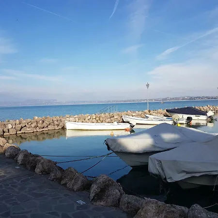 公寓 Casa Maganda Vista Tra E Sirmione 佩斯基耶拉德加达